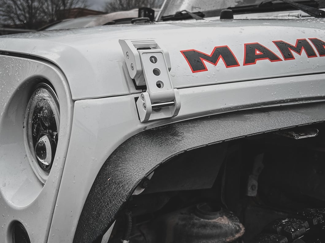 RedRock Billet Hood Catch Kit; White (07-25 Jeep Wrangler JK & JL)