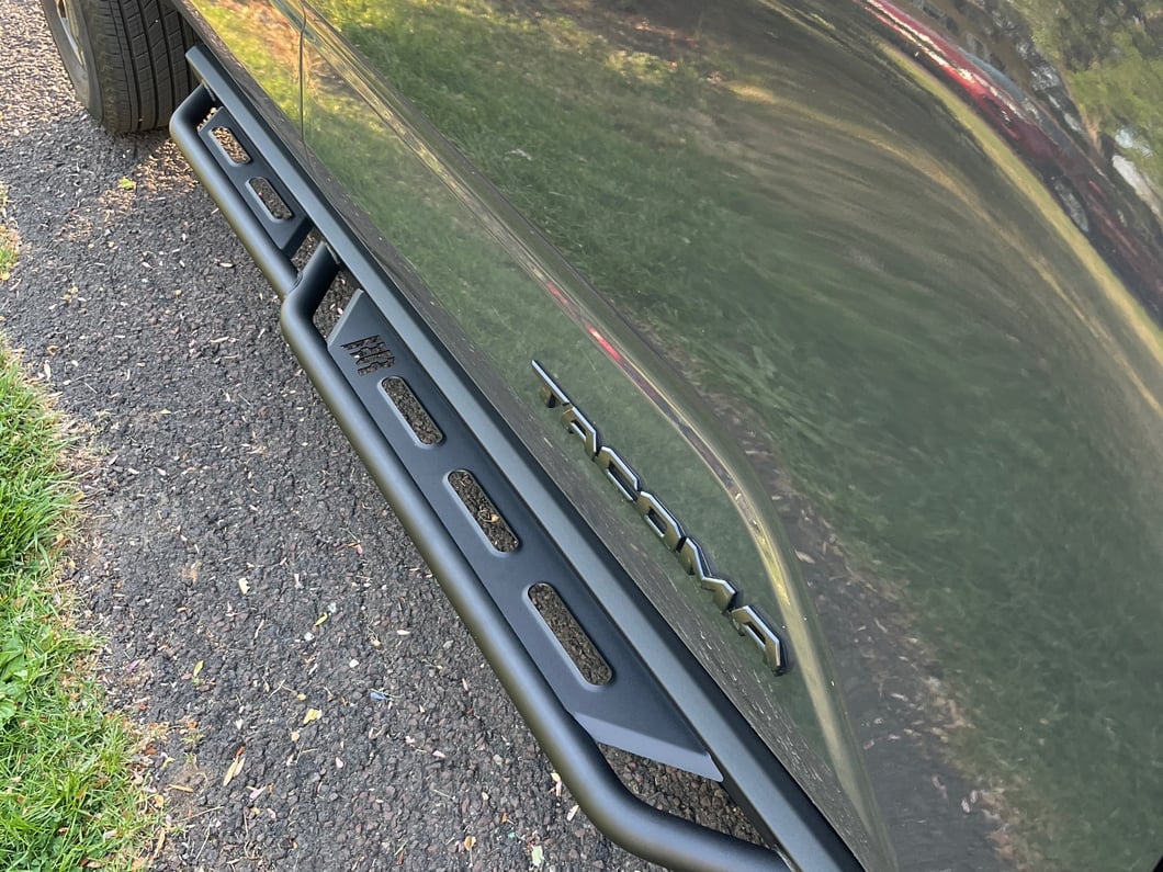 RedRock TC3 HD Rocker Steps; Textured Black (24-25 Tacoma Double Cab)