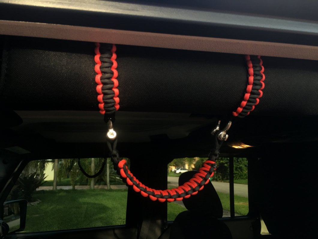 RedRock Front Rollbar Paracord Grab Handles with D-Rings; Black and Red (07-18 Jeep Wrangler JK)