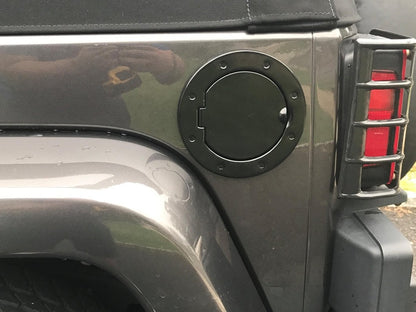 RedRock Non-Locking Fuel Door; Black (07-18 Jeep Wrangler JK)