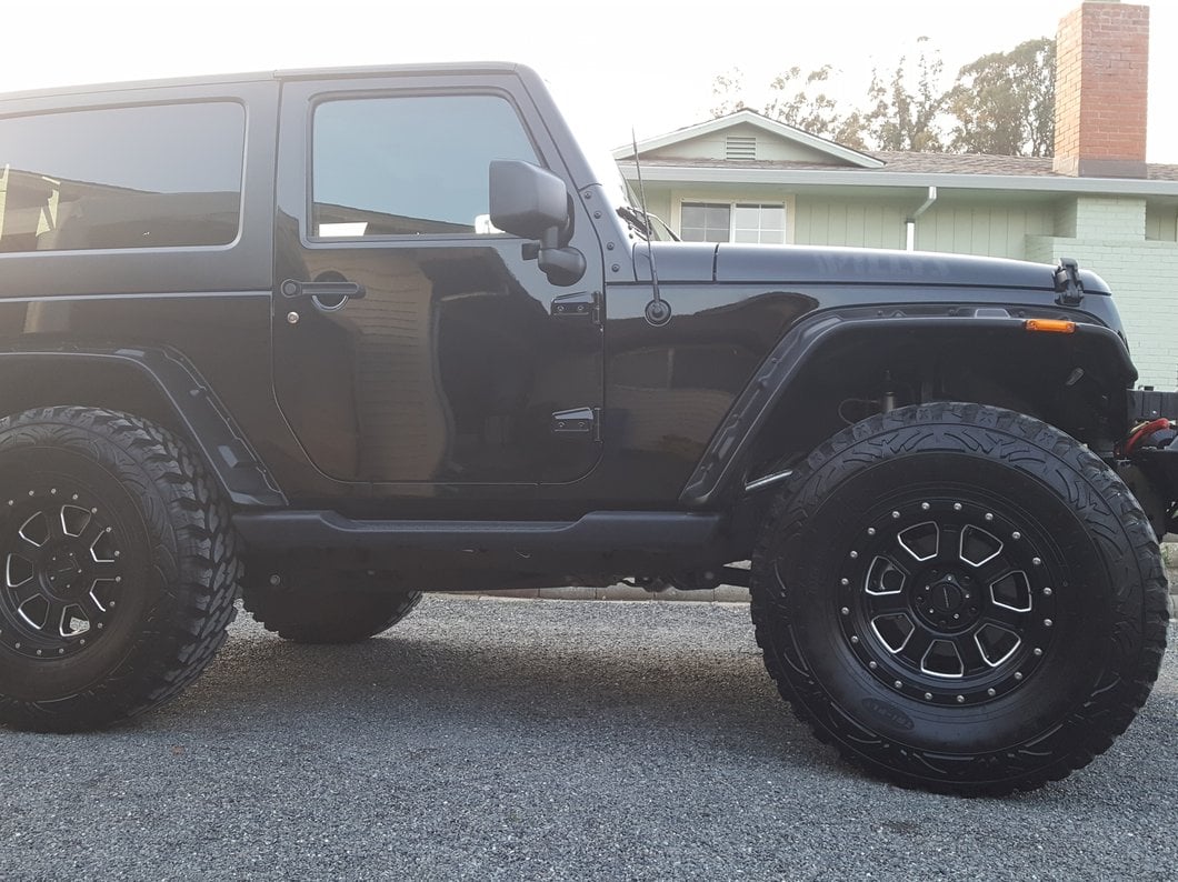RedRock Stubby Winch Front Bumper with LED Lights and Stinger Bar (07-18 Jeep Wrangler JK)
