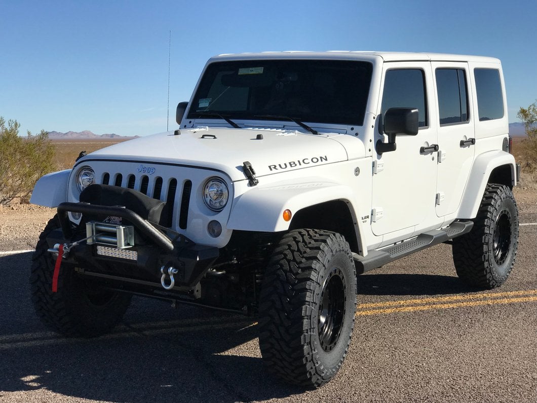 RedRock Stubby HD Pre-Runner Winch Front Bumper with Light Bar Tabs (07-18 Jeep Wrangler JK)