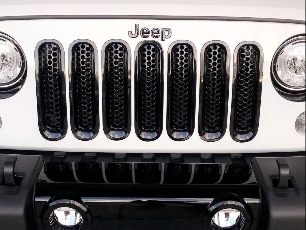 RedRock Honeycomb Grille Inserts; Black (07-18 Jeep Wrangler