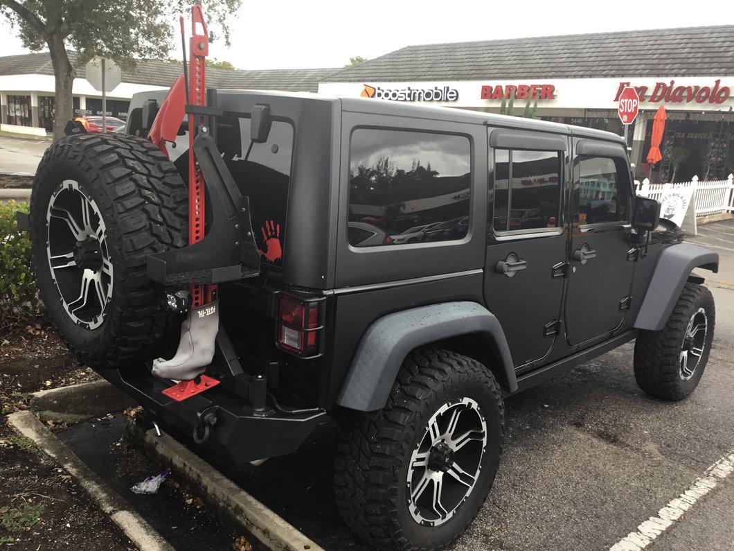 RedRock OE Style Tail Light Guards; Black (07-18 Jeep Wrangler JK)