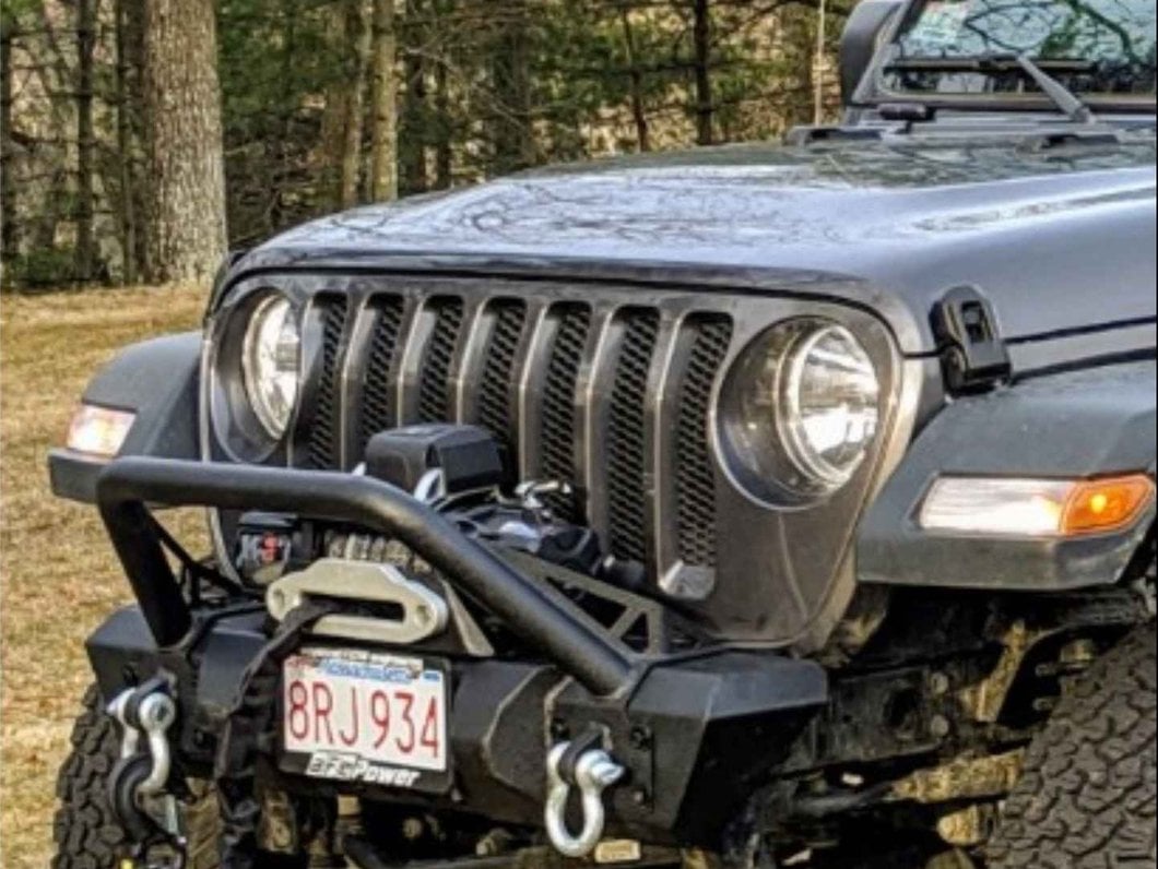 RedRock Stubby HD Pre-Runner Winch Front Bumper with Light Bar Tabs (18-25 Jeep Wrangler JL)