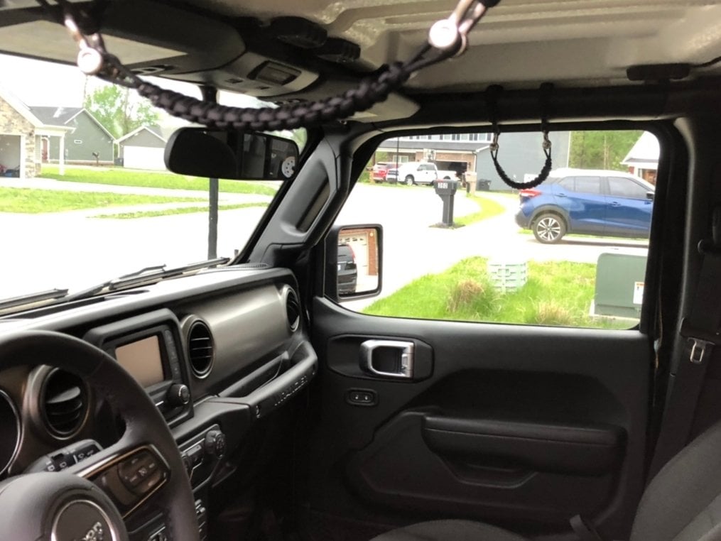 RedRock Front Rollbar Paracord Grab Handles with D-Rings; Black (07-25 Jeep Wrangler JK & JL)