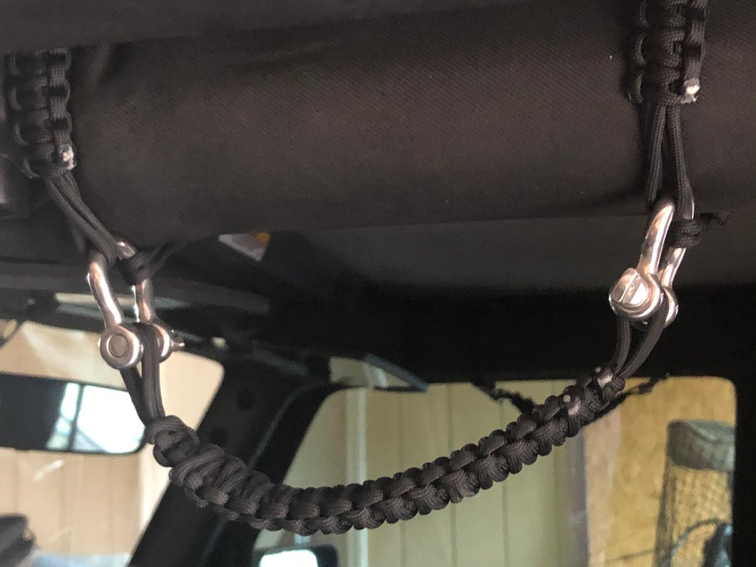 RedRock Front Rollbar Paracord Grab Handles with D-Rings; Black (07-25 Jeep Wrangler JK & JL)