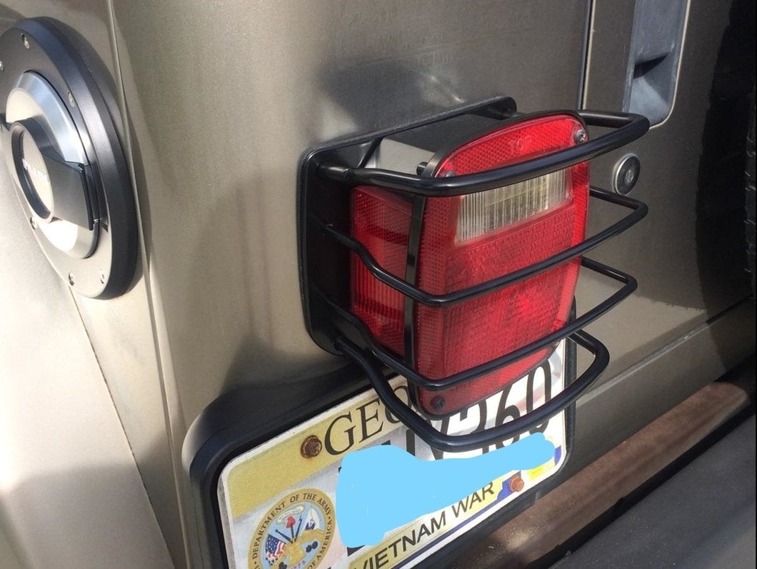 RedRock Euro Tail Light Guards; Black (76-06 Jeep CJ5, CJ7, Wrangler YJ & TJ)