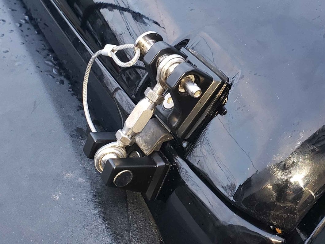 RedRock Hood Catch Kit; Black Aluminum (07-18 Jeep Wrangler JK)
