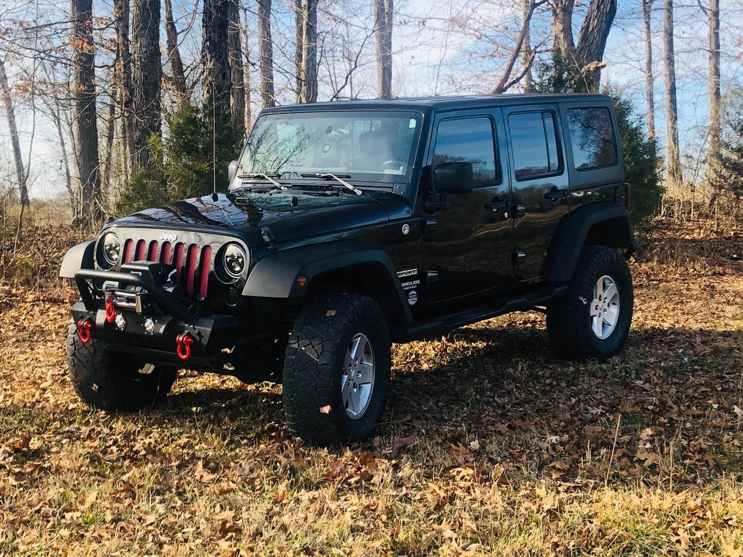 RedRock Stubby Winch Front Bumper with LED Fog Lights and Over-Rider Hoop (07-18 Jeep Wrangler JK)