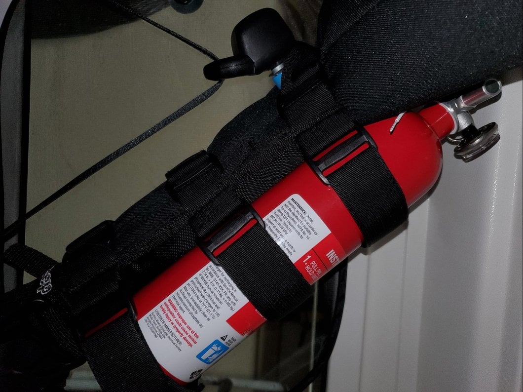 RedRock Roll Bar Fire Extinguisher Mount (07-18 Jeep Wrangler JK)