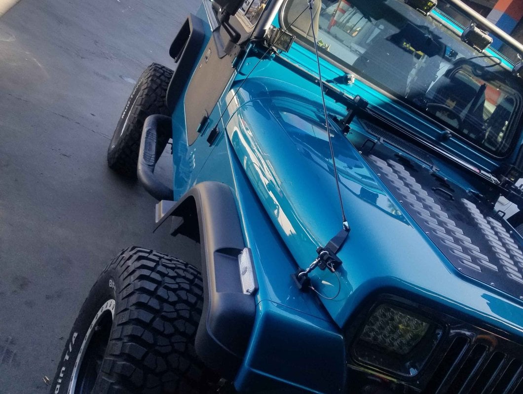 RedRock Hood Catch Kit; Black Aluminum (07-18 Jeep Wrangler JK)