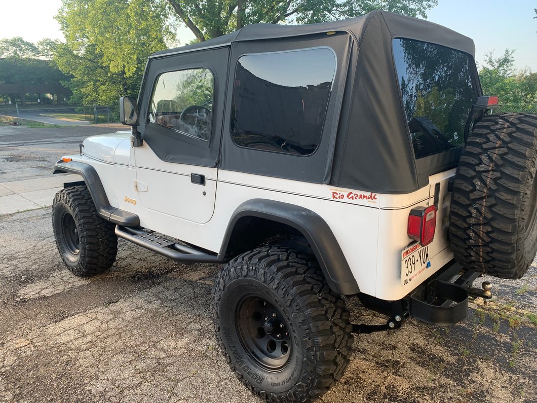 RedRock Side Armor with Step Pads; Textured Black (87-06 Jeep Wrangler YJ & TJ, Excluding Unlimited)
