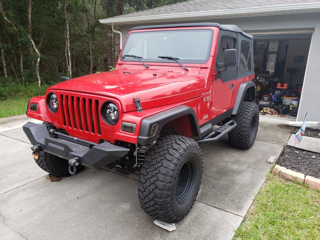 RedRock Side Armor with Step Pads; Textured Black (87-06 Jeep Wrangler YJ & TJ, Excluding Unlimited)
