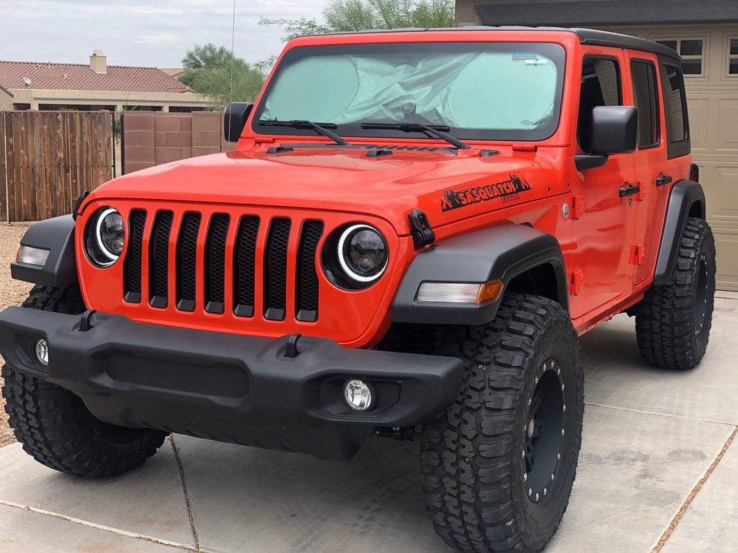 RedRock Headlight Trim; Black (18-25 Jeep Wrangler JL Sport)
