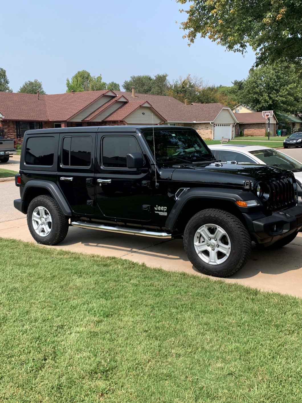 RedRock 3-Inch Round Curved Side Step Bars; Stainless Steel (18-25 Jeep Wrangler JL 4-Door)