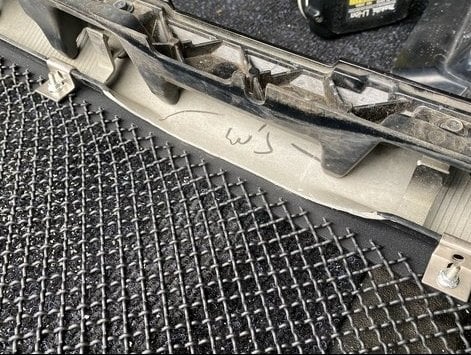 RedRock Wire Mesh Upper Grille Insert; Black (13-18 RAM 1500, Excluding Rebel)