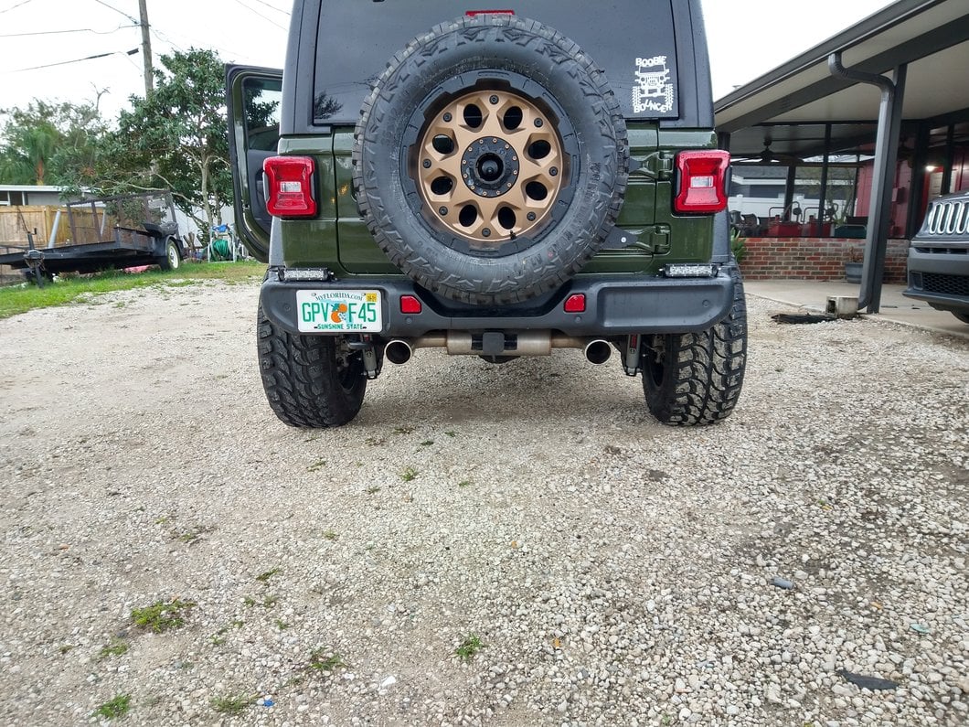 RedRock Axle-Back Exhaust with Polished Tips (18-25 2.0L or 3.6L Jeep Wrangler JL)
