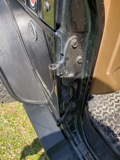 RedRock Door Hinge Pin Bushings with Removal Tool (07-18 Jeep Wrangler JK)