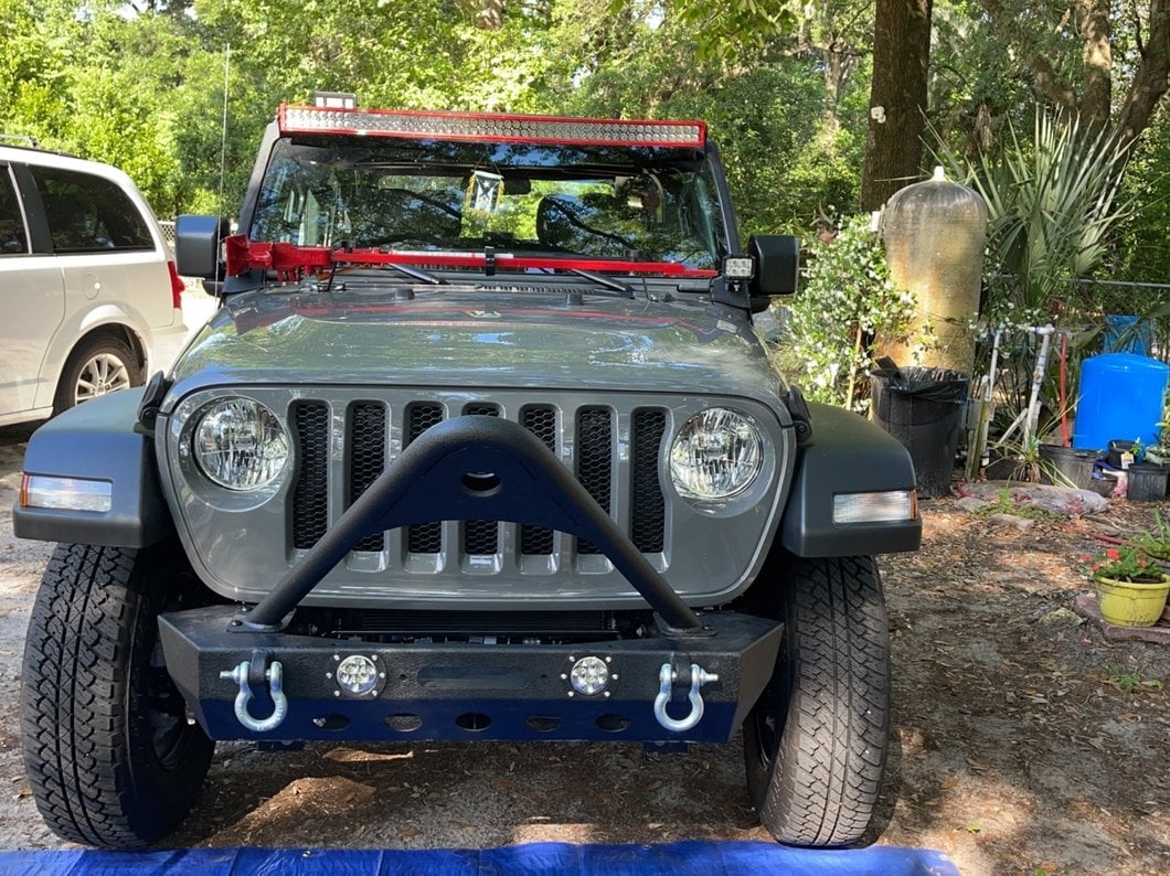 RedRock Stubby Winch Front Bumper with LED Lights and Stinger Bar (18-25 Jeep Wrangler JL)