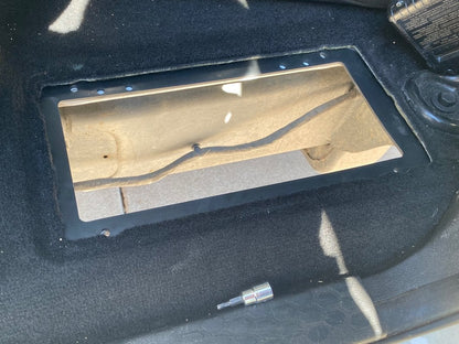 RedRock Locking Floor Storage Box (09-18 RAM 1500 Crew Cab)