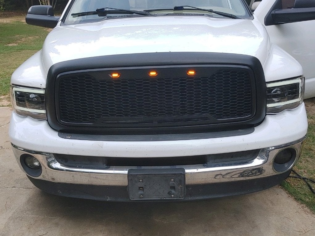 RedRock Baja Upper Replacement Grille with LED Lighting; Matte Black (02-05 RAM 1500)