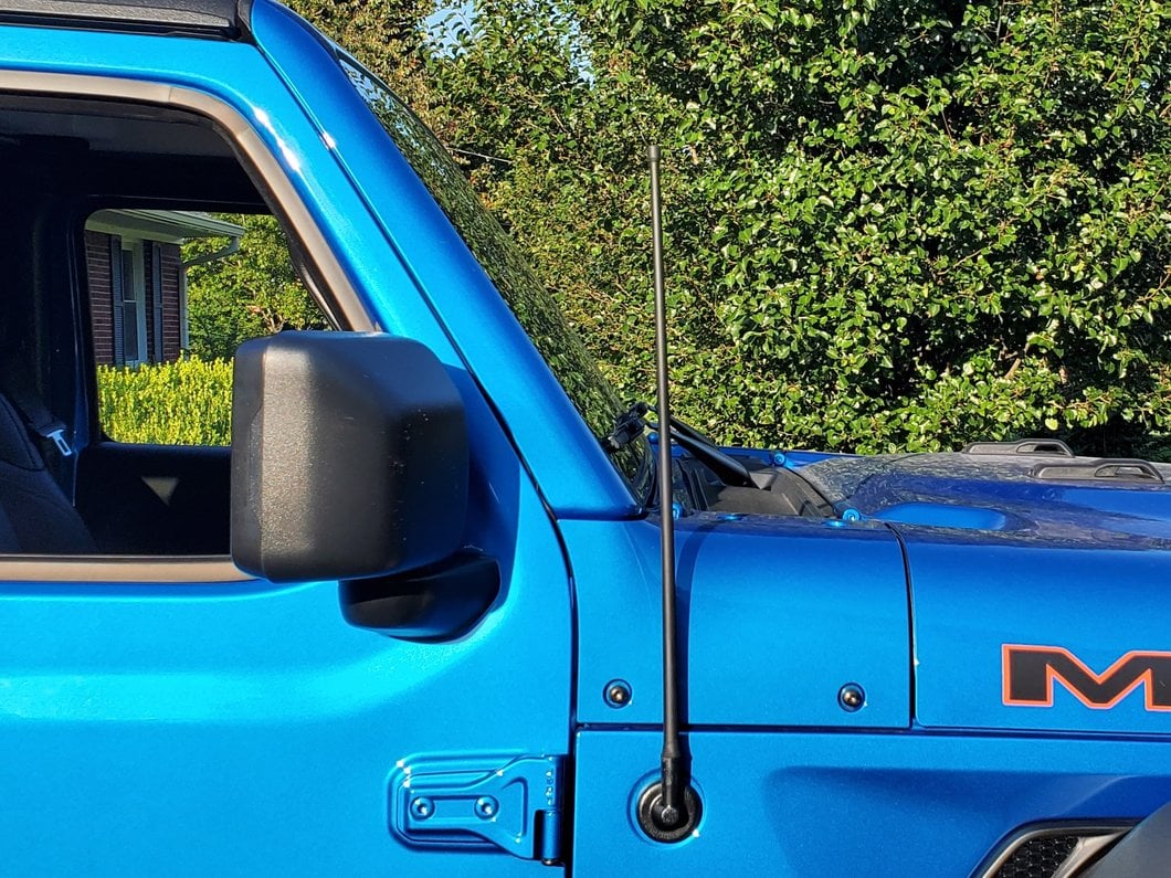 RedRock Trail Antenna; 21-Inch (20-23 Jeep Gladiator JT)